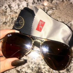 Ray bans aviator sunglasses